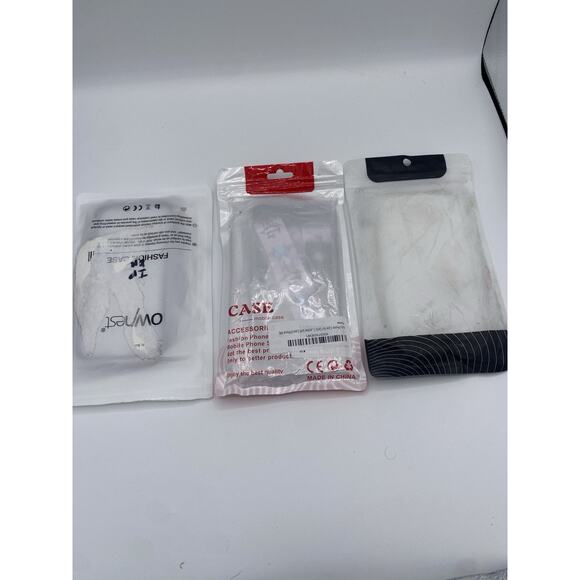 Lot Of 3 iPhone XR Phone Cases New Mixed Colors/Styles( Disney, Clear, Brown) - Picture 2 of 5